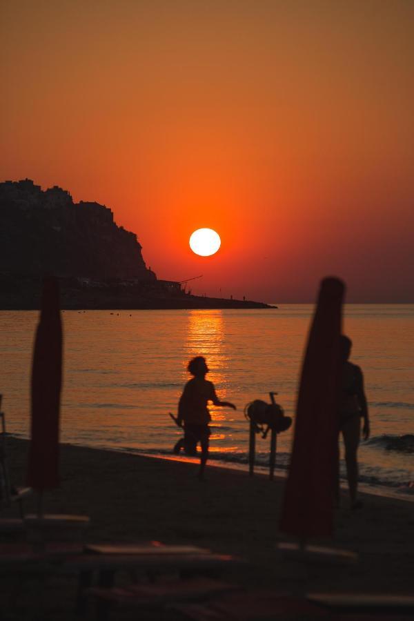 Appartamenti - Spiaggia Zaiana Peschici Kültér fotó